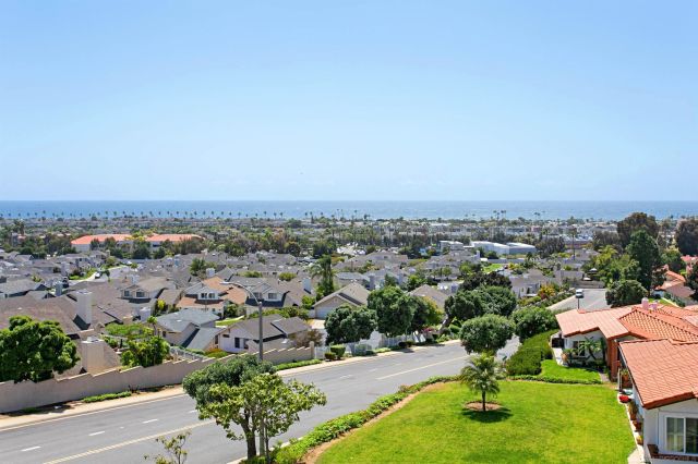 6783 Heath Ct, Carlsbad, CA 92011
