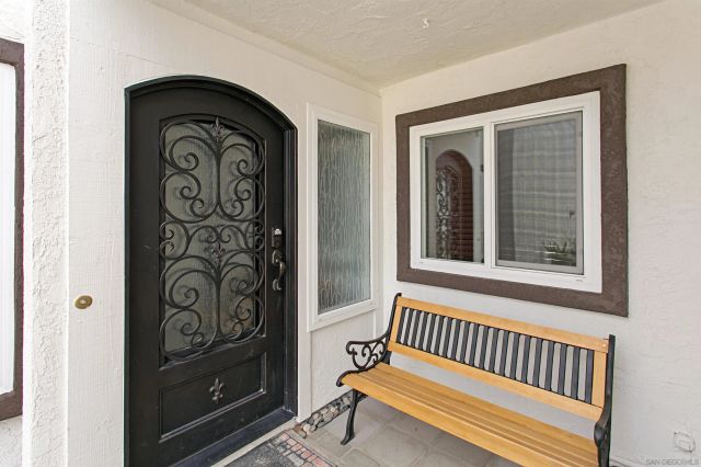 6783 Heath Ct, Carlsbad, CA 92011