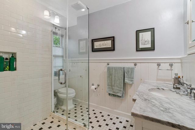 3921 HARRISON STREET, Washington, DC 20015