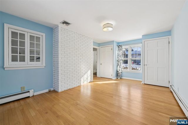 520 Hillcrest Road, Ridgewood, NJ 07450