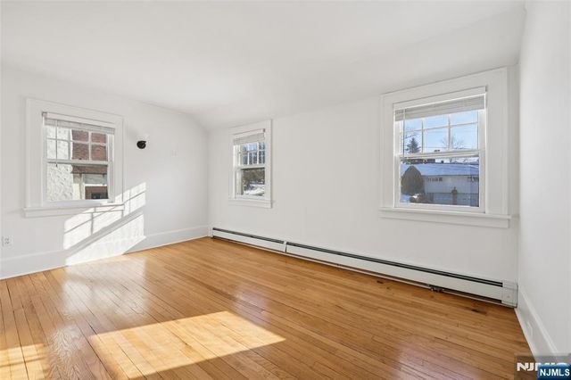 520 Hillcrest Road, Ridgewood, NJ 07450