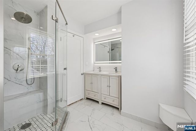 520 Hillcrest Road, Ridgewood, NJ 07450