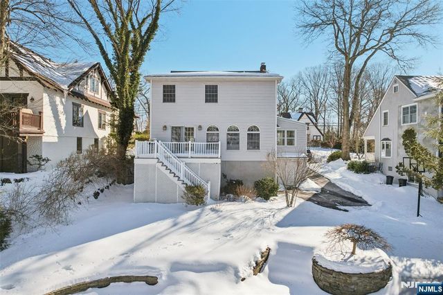 520 Hillcrest Road, Ridgewood, NJ 07450