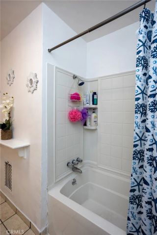 8276 Sewell, Fontana, CA 92335