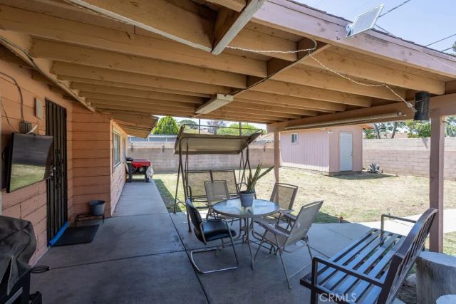 8276 Sewell, Fontana, CA 92335