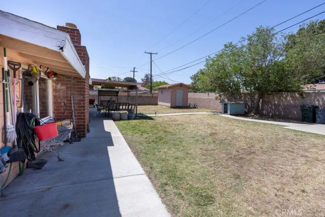 8276 Sewell, Fontana, CA 92335