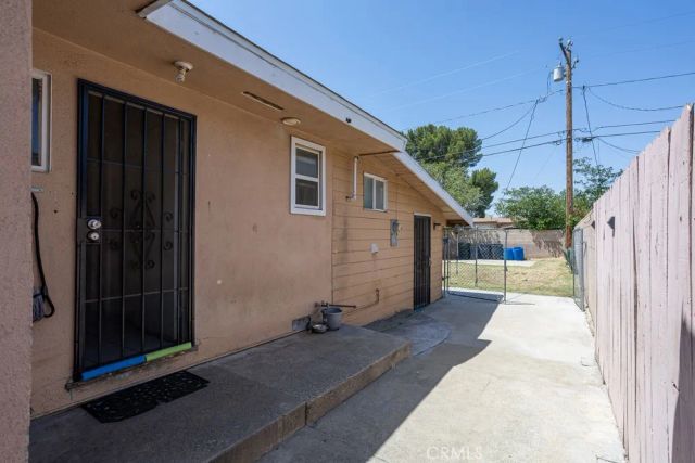 8276 Sewell, Fontana, CA 92335