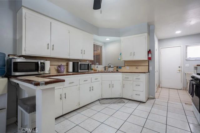 8276 Sewell, Fontana, CA 92335