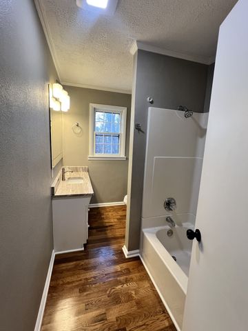 811 Southside Dr, Mcminnville, TN 37110