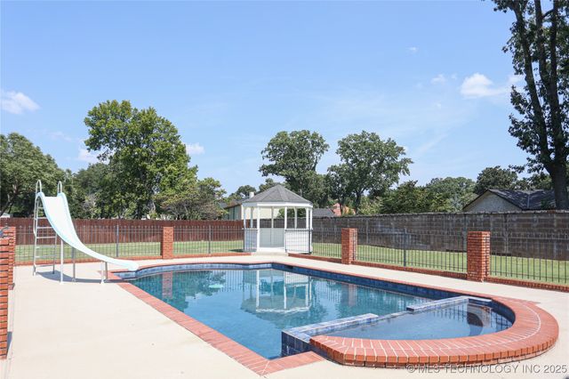 5535 E 113th Street, Tulsa, OK 74137