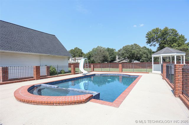 5535 E 113th Street, Tulsa, OK 74137