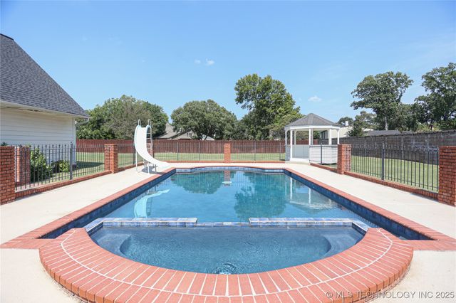 5535 E 113th Street, Tulsa, OK 74137