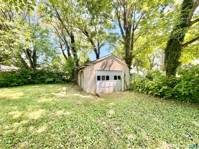 435 Myrtle Street, New Britain, CT 06053