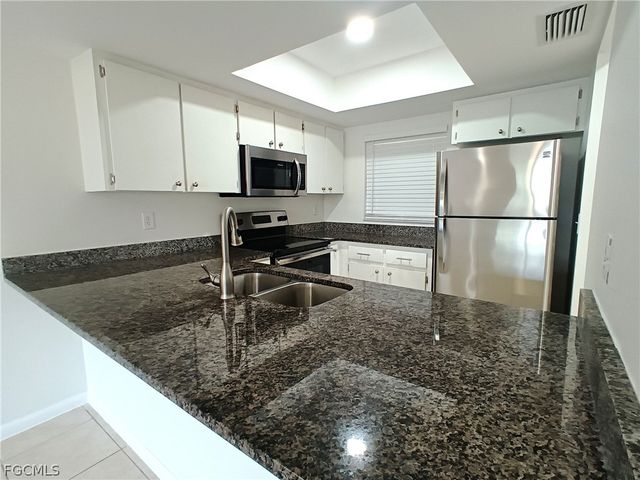 630-636 SE 13th PL 2, Cape Coral, FL 33990