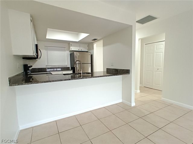 630-636 SE 13th PL 2, Cape Coral, FL 33990