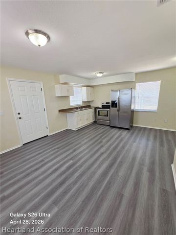 821 Grand Avenue, Sebring, FL 33870
