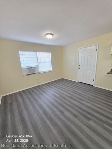 821 Grand Avenue, Sebring, FL 33870