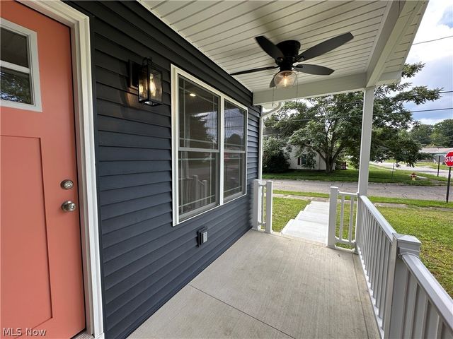 78 Prospect Street, Struthers, OH 44471