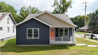 78 Prospect Street, Struthers, OH 44471