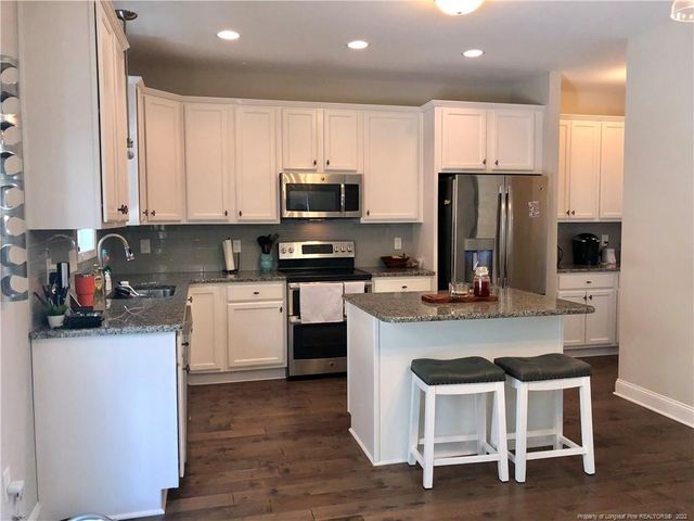 466 Stonebriar Avenue, Raeford, NC 28376