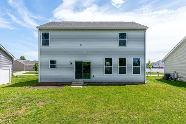 1120 Eagles Crest Drive, Davenport, IA 52804