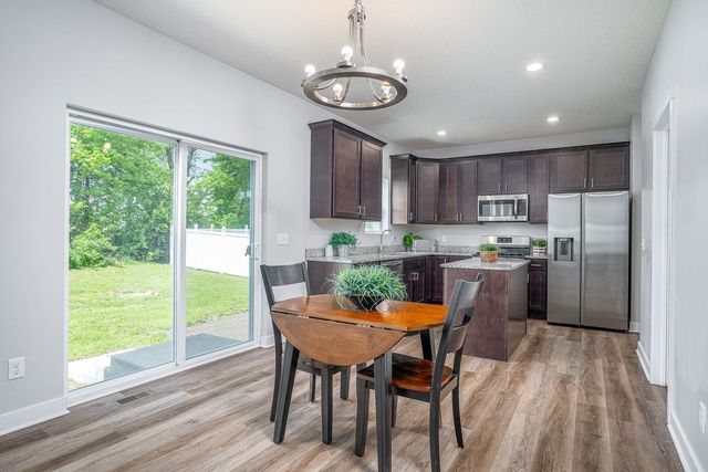 1120 Eagles Crest Drive, Davenport, IA 52804
