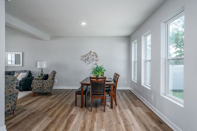 1120 Eagles Crest Drive, Davenport, IA 52804