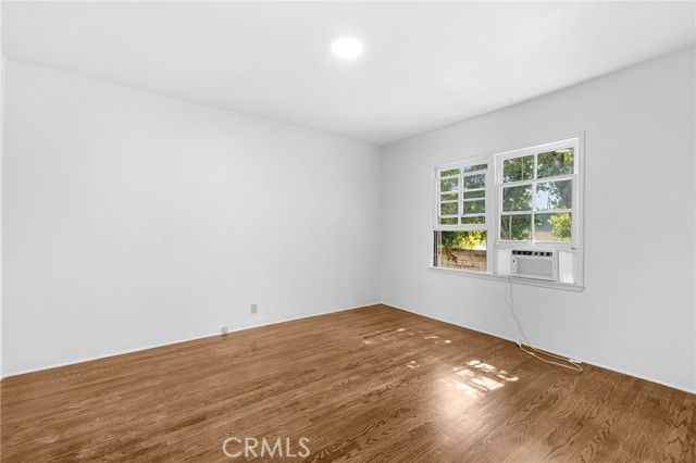 1367 N Mentor Avenue, Pasadena, CA 91104