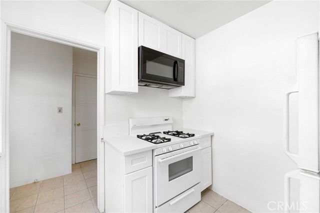 1367 N Mentor Avenue, Pasadena, CA 91104