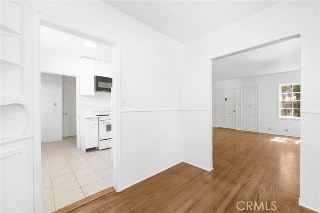 1367 N Mentor Avenue, Pasadena, CA 91104