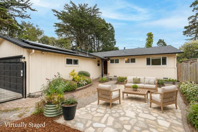 17 Toda Vista, Monterey, CA 93940