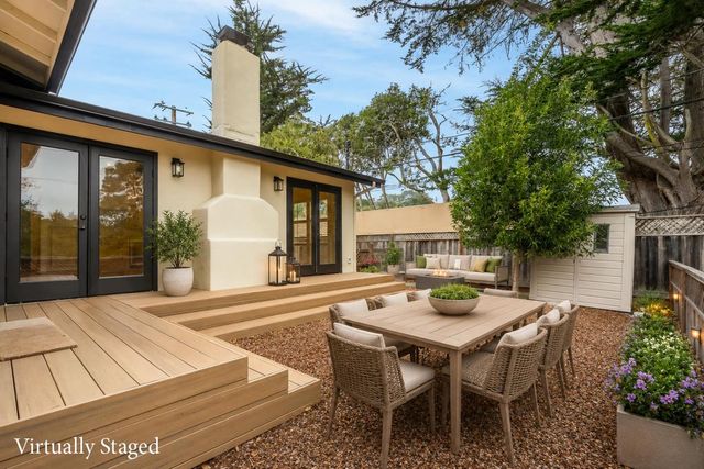 17 Toda Vista, Monterey, CA 93940
