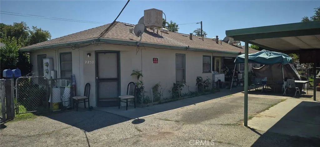 2263 E Thomas, Fresno, CA 93701