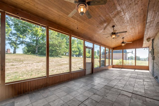 120 Holly Hill Drive, Richmond, KY 40475