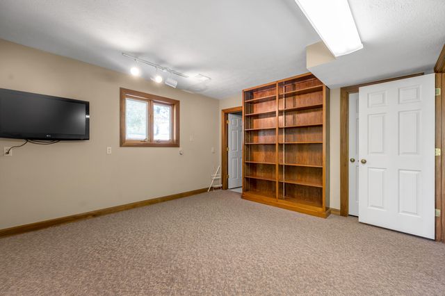 120 Holly Hill Drive, Richmond, KY 40475