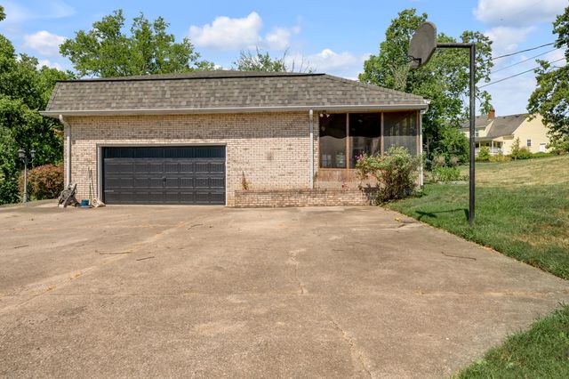 120 Holly Hill Drive, Richmond, KY 40475