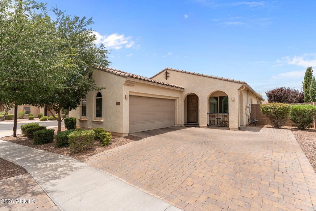 1890 S RACINE Lane, Gilbert, AZ 85295 — exterior