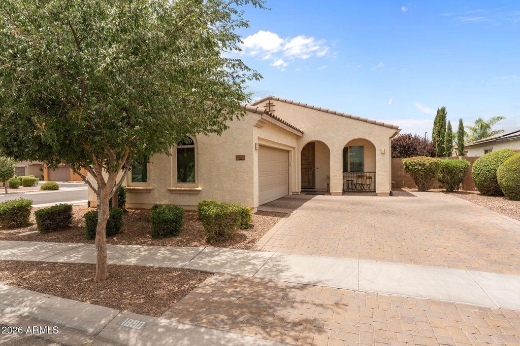 1890 S RACINE Lane, Gilbert, AZ 85295 — photo 2