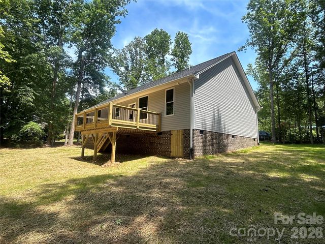 530 Oakwood Circle, Lexington, NC 27295