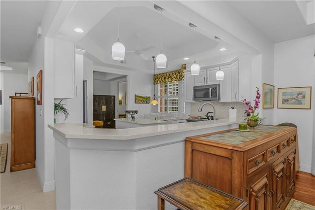 6434 Legacy CIR 401, Naples, FL 34113