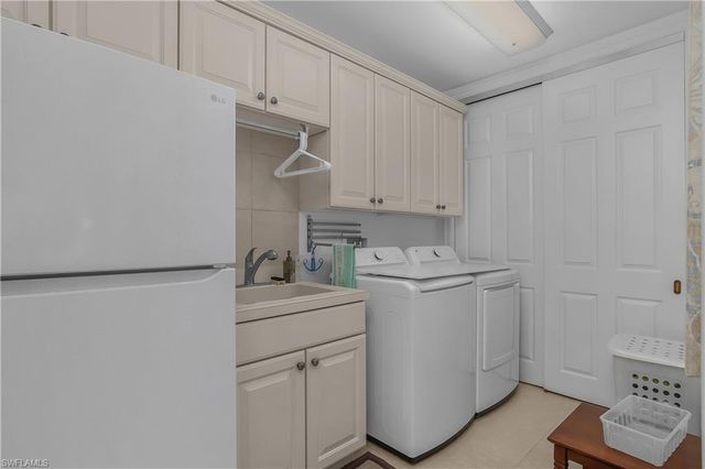 6434 Legacy CIR 401, Naples, FL 34113