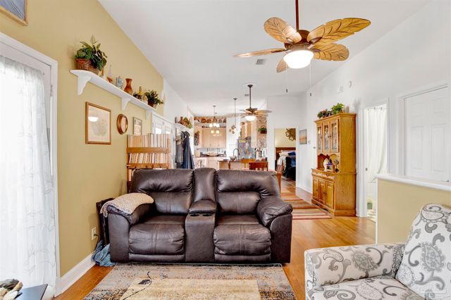 14265 Gorham Rd, Pensacola, FL 32507