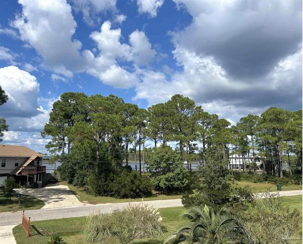 14265 Gorham Rd, Pensacola, FL 32507