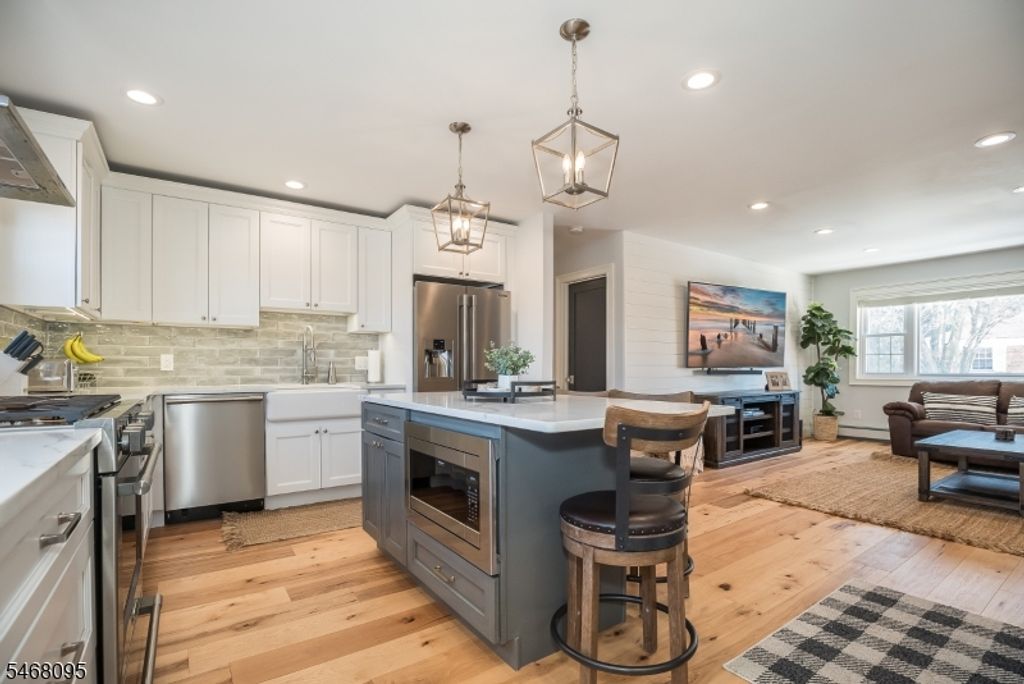 1253 Valley Rd B, Wayne Twp., NJ 07470 — exterior