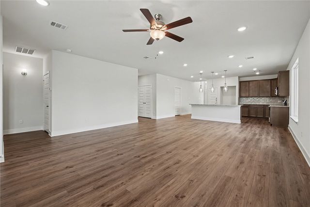 7638 Charles Branch Lane, Anderson, TX 77830