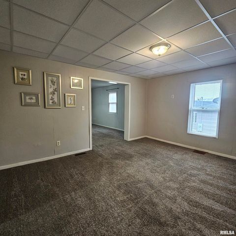 817 N 6TH Street, Mt Vernon, IL 62864