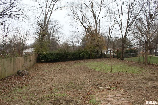 817 N 6TH Street, Mt Vernon, IL 62864