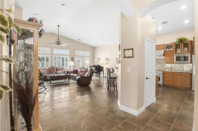 8807 Tangerine Sky Avenue, Las Vegas, NV 89178