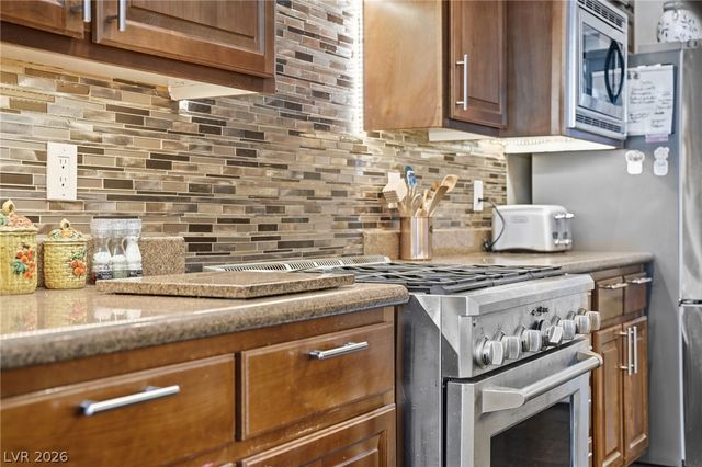 8807 Tangerine Sky Avenue, Las Vegas, NV 89178