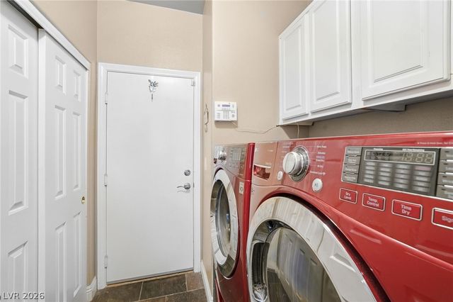 8807 Tangerine Sky Avenue, Las Vegas, NV 89178
